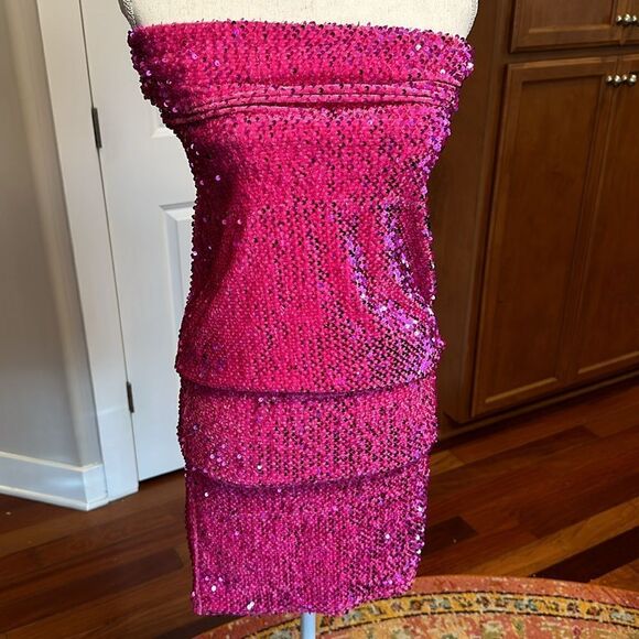 MAGENTA SEQUIN DRESS BODYCON MIDI ROMINA LINED FASHION NOVA PARTY VEGAS NWT SZ L - Picture 8 of 13